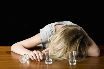 Zbog pijanstva mladi često imaju “sramne epizode”